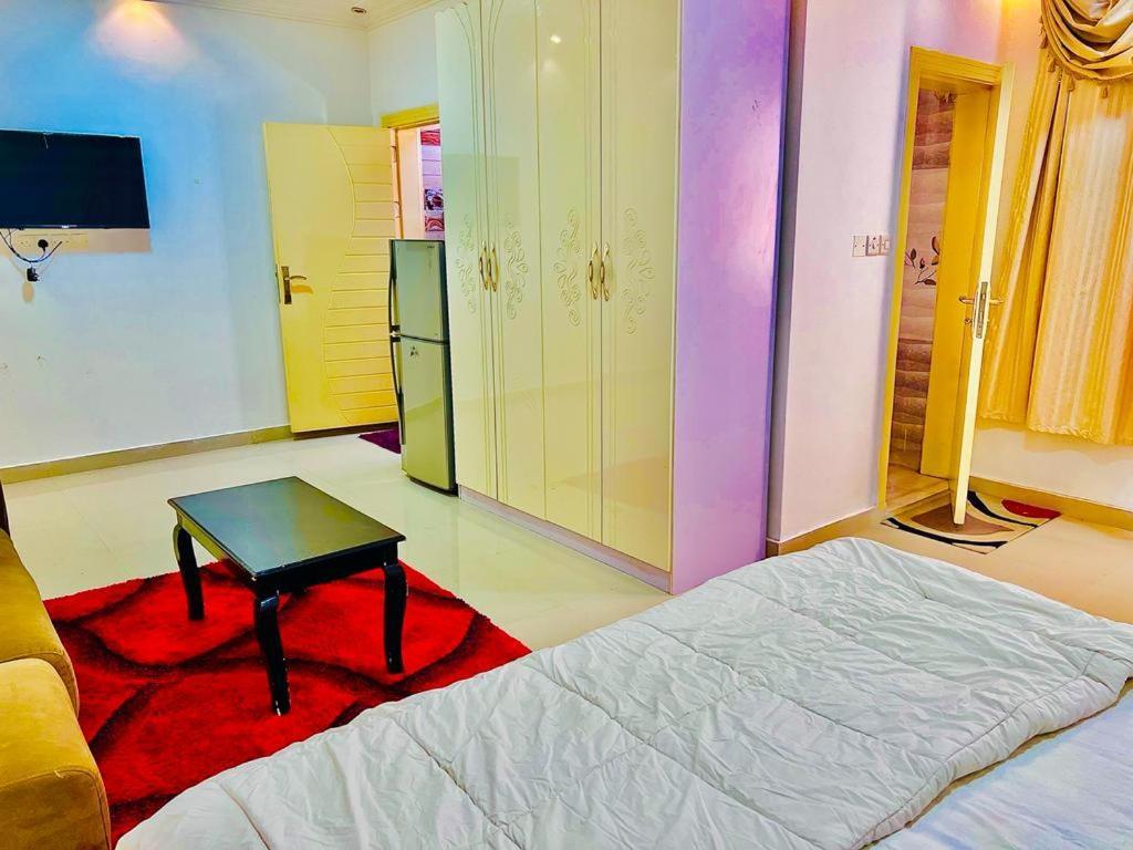 Al Tharya Furnished Apartments Awqad Bayt Fadil Екстериор снимка